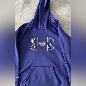 Youth Large Under Armour Hoodie